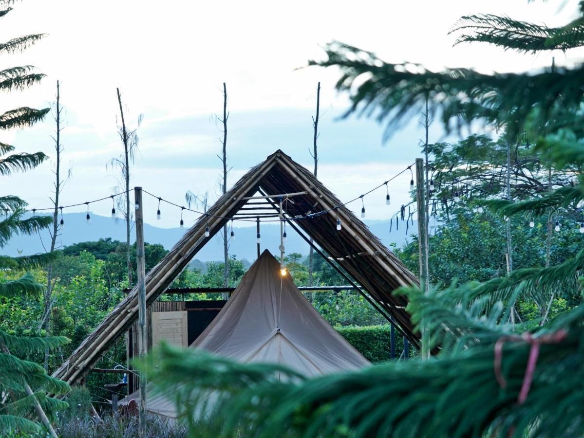 Yellowstone Camps Resort Khao Yai Pak Chong Exterior foto